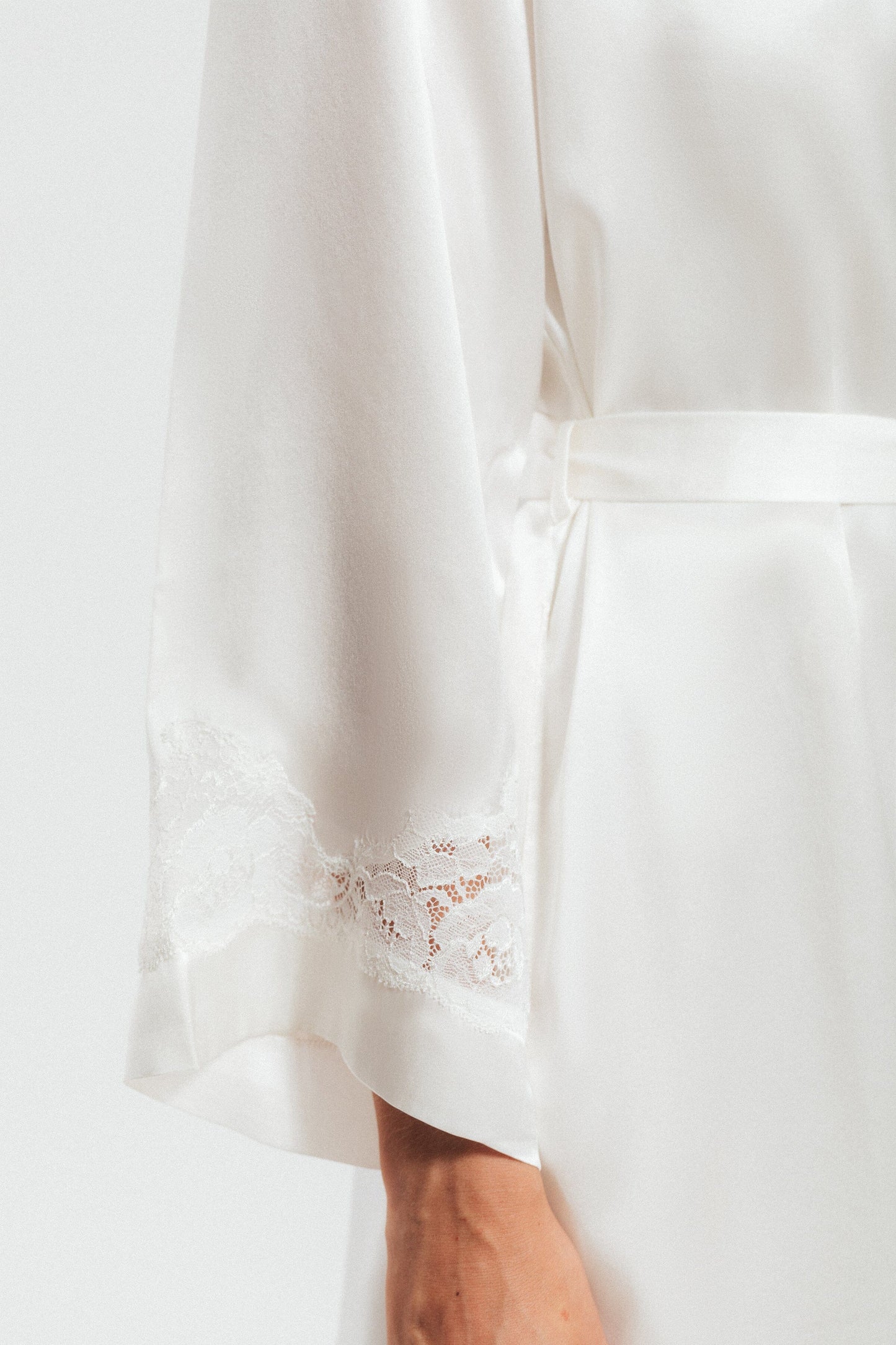 Morgan Iconic Short Silk Robe Short Robe NK iMODE 